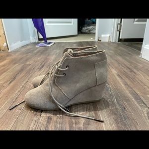 Toms booties